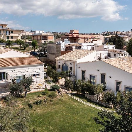 Bed and Breakfast MichaEl garden Noto Exterior foto