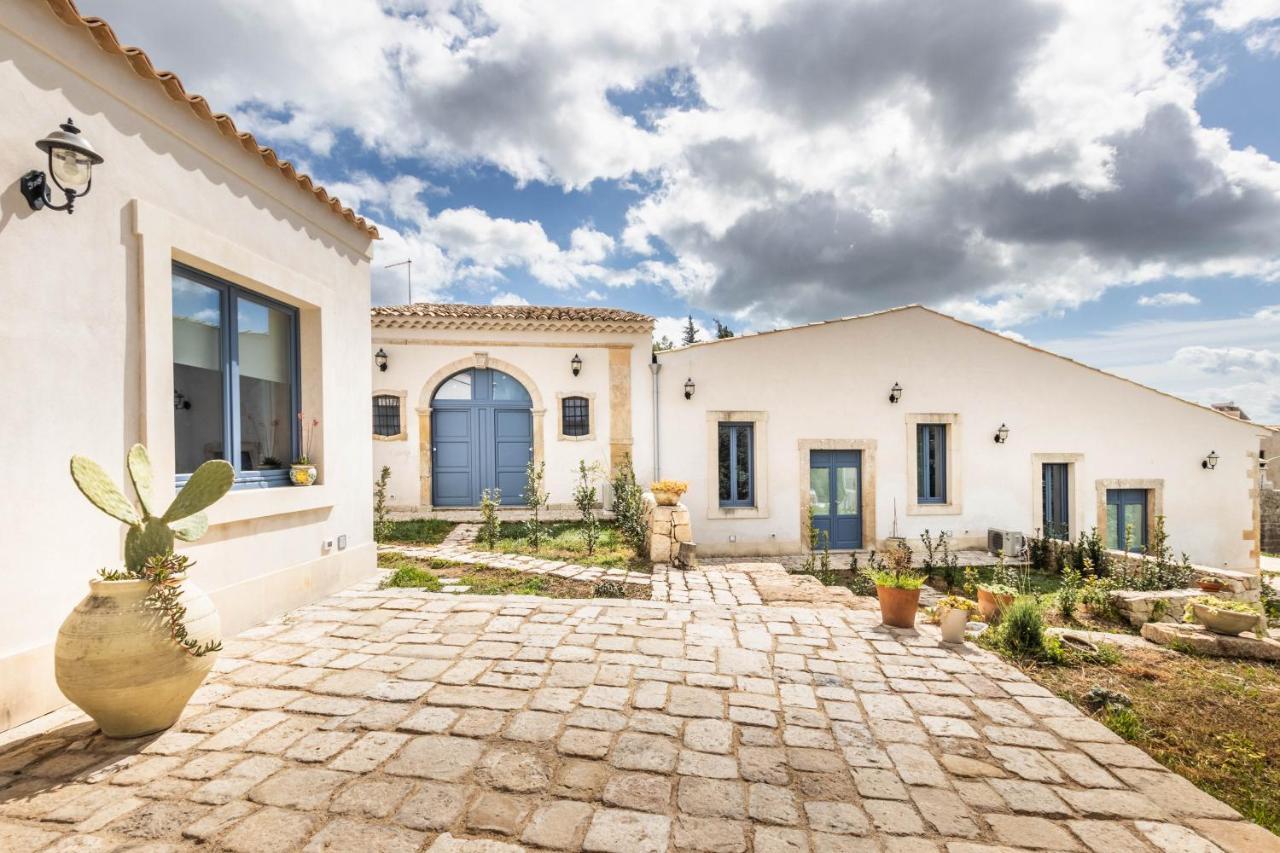 Bed and Breakfast MichaEl garden Noto Exterior foto