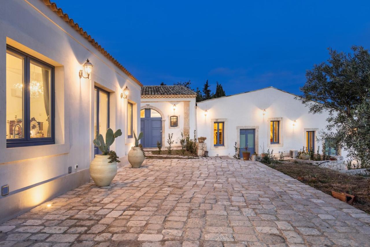 Bed and Breakfast MichaEl garden Noto Exterior foto